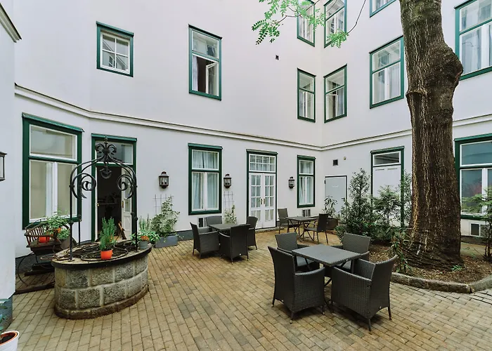 Westbahn 3* Vienna